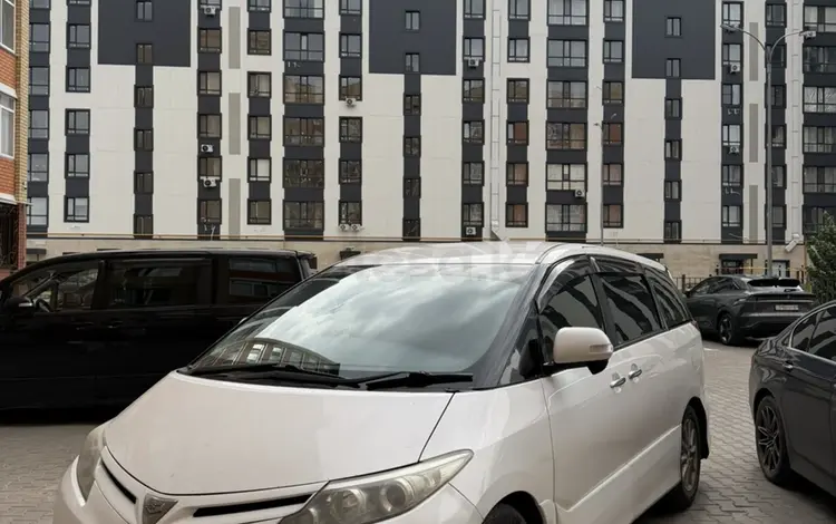 Toyota Estima 2011 года за 4 000 000 тг. в Атырау