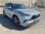 Toyota Highlander 2021 года за 23 000 000 тг. в Уральск