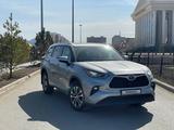 Toyota Highlander 2021 года за 23 000 000 тг. в Уральск – фото 2
