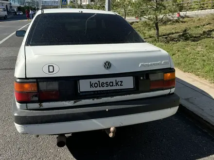 Volkswagen Passat 1991 года за 900 000 тг. в Астана – фото 4