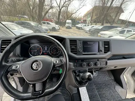 Volkswagen Crafter 2020 года за 15 188 000 тг. в Алматы – фото 6