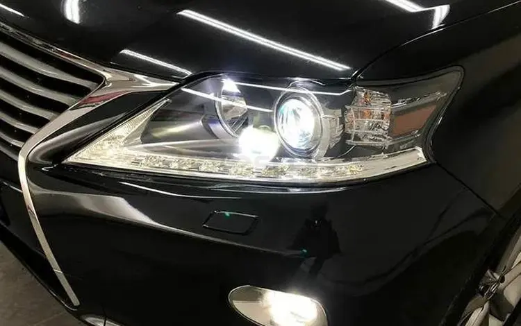 Стекла фар Lexus RX за 38 000 тг. в Алматы