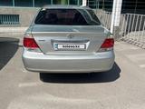 Toyota Camry 2005 года за 5 500 000 тг. в Тараз – фото 4