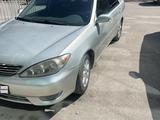 Toyota Camry 2005 года за 5 500 000 тг. в Тараз – фото 2