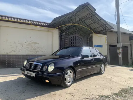 Mercedes-Benz E 320 1997 года за 4 500 000 тг. в Шымкент – фото 11