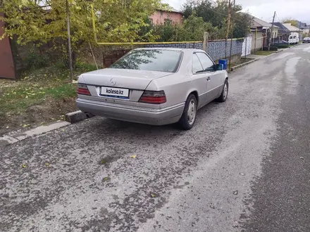 Mercedes-Benz E 220 1994 года за 2 700 000 тг. в Шымкент – фото 32