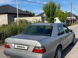 Mercedes-Benz E 220 1994 года за 1 700 000 тг. в Алматы – фото 2