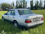 Mercedes-Benz E 220 1994 года за 1 700 000 тг. в Алматы – фото 5
