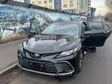 Toyota Camry 2023 года за 17 900 000 тг. в Алматы
