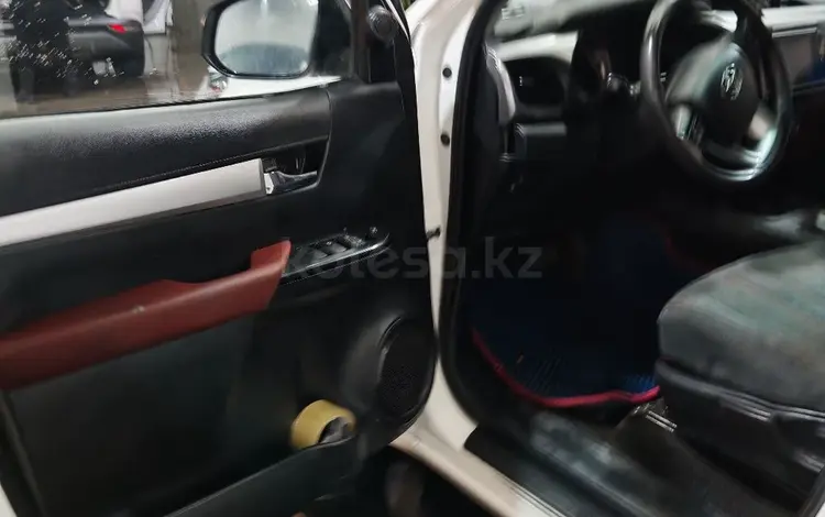 Toyota Hilux 2019 года за 15 800 000 тг. в Астана