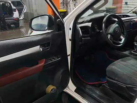 Toyota Hilux 2019 года за 15 800 000 тг. в Астана – фото 2