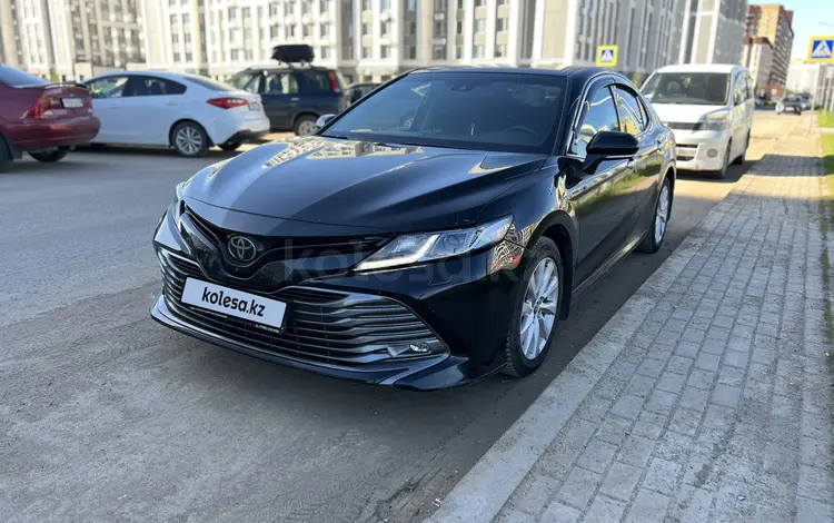 Toyota Camry 2020 года за 13 000 000 тг. в Павлодар