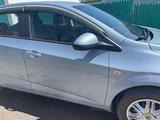 Chevrolet Aveo 2013 года за 3 400 000 тг. в Караганда – фото 3
