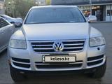 Volkswagen Touareg 2006 годаүшін4 500 000 тг. в Алматы