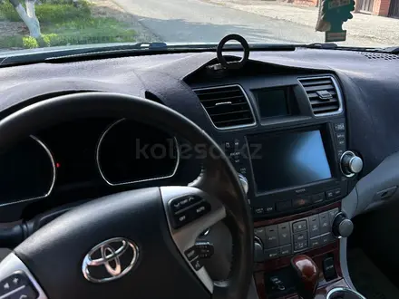 Toyota Highlander 2010 года за 10 000 000 тг. в Атырау – фото 15