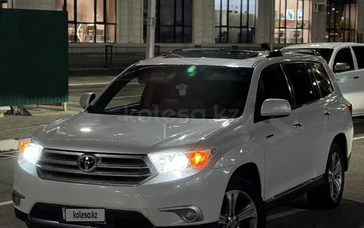 Toyota Highlander 2010 года за 10 000 000 тг. в Атырау
