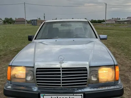 Mercedes-Benz E 260 1990 года за 1 250 000 тг. в Астана – фото 9