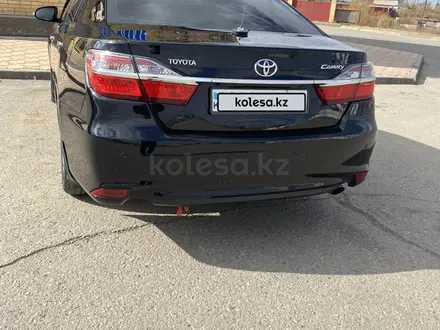 Toyota Camry 2017 года за 13 500 000 тг. в Осакаровка – фото 3