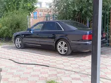 Audi A8, 2000