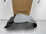Подкрылок Toyota Land Cruiser Prado 250 ORIGINAL за 30 000 тг. в Алматы