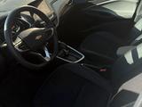 Chevrolet Onix 2025 года за 6 700 000 тг. в Караганда – фото 5