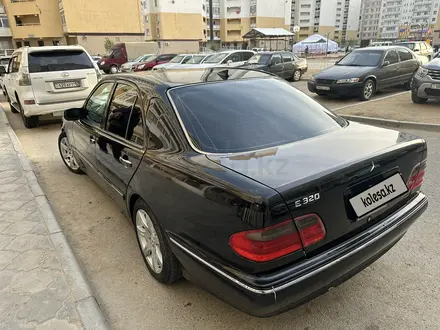 Mercedes-Benz E 320 2001 года за 4 600 000 тг. в Актау – фото 4