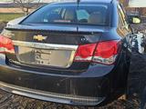 Chevrolet Cruze 2014 года за 444 400 тг. в Актобе – фото 2