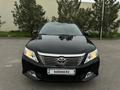 Toyota Camry 2013 года за 9 500 000 тг. в Алматы – фото 2