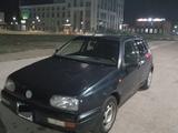 Volkswagen Golf 1994 года за 700 000 тг. в Астана – фото 2