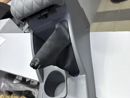 Подлокотник на DAEWOO NEXIA 2 за 100 тг. в Актобе – фото 2