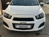 Chevrolet Aveo 2014 годаүшін4 400 000 тг. в Астана – фото 2