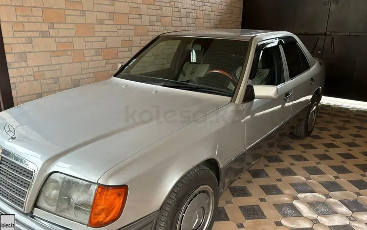 Mercedes-Benz E 200 1995 года за 2 600 000 тг. в Шымкент