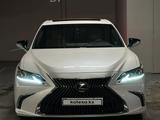 Lexus ES 350 2019 годаүшін23 000 000 тг. в Алматы