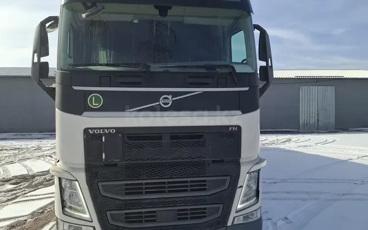 Volvo  FH 2017 года за 40 000 000 тг. в Алматы
