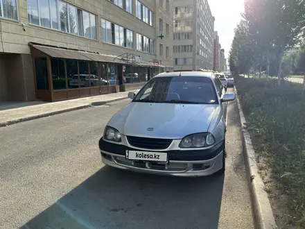 Toyota Avensis 1998 года за 1 700 000 тг. в Астана