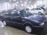 Volkswagen Passat 1990 года за 850 000 тг. в Семей