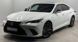 Lexus ES 250 F Sport 2.5 2021 годаүшін21 000 000 тг. в Алматы