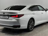 Lexus ES 250 F Sport 2.5 2021 годаүшін21 000 000 тг. в Алматы – фото 4