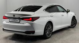 Lexus ES 250 F Sport 2.5 2021 годаүшін21 000 000 тг. в Алматы – фото 4