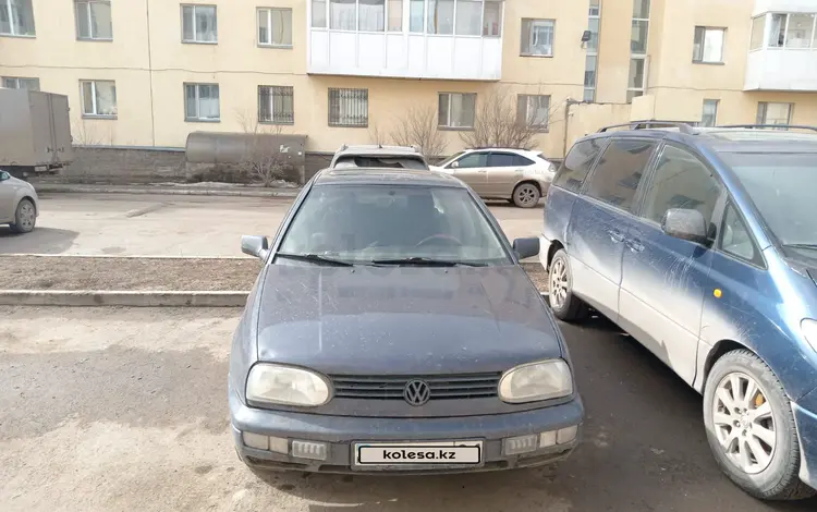 Volkswagen Golf 1997 годаүшін1 350 000 тг. в Астана
