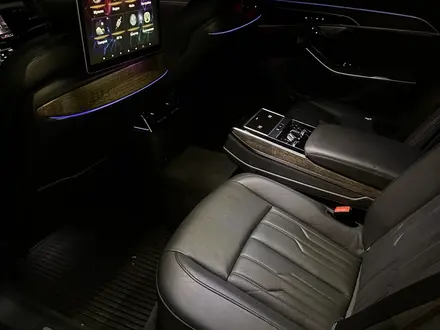 Audi A8 2019 года за 35 000 000 тг. в Шымкент – фото 12