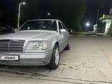 Mercedes-Benz E 320 1993 годаүшін4 500 000 тг. в Шымкент – фото 2