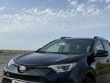 Toyota RAV4 2017 годаүшін8 600 000 тг. в Актау