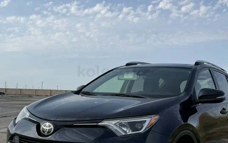 Toyota RAV4 2017 годаүшін8 600 000 тг. в Актау