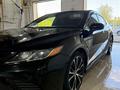 Toyota Camry 2019 года за 9 750 000 тг. в Актобе – фото 5