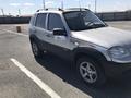 Chevrolet Niva 2015 годаfor2 400 000 тг. в Атырау – фото 6