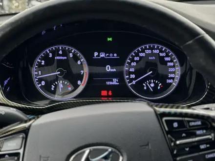 Hyundai Grandeur 2018 года за 11 100 000 тг. в Караганда – фото 9