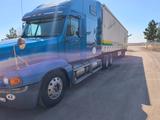Freightliner  FLC 120 2000 годаfor18 181 818 тг. в Караганда – фото 2