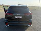Toyota Highlander 2023 годаfor28 700 000 тг. в Актау – фото 4