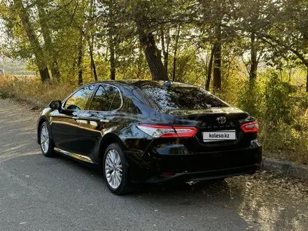 Toyota Camry 2020 года за 14 400 000 тг. в Семей – фото 4